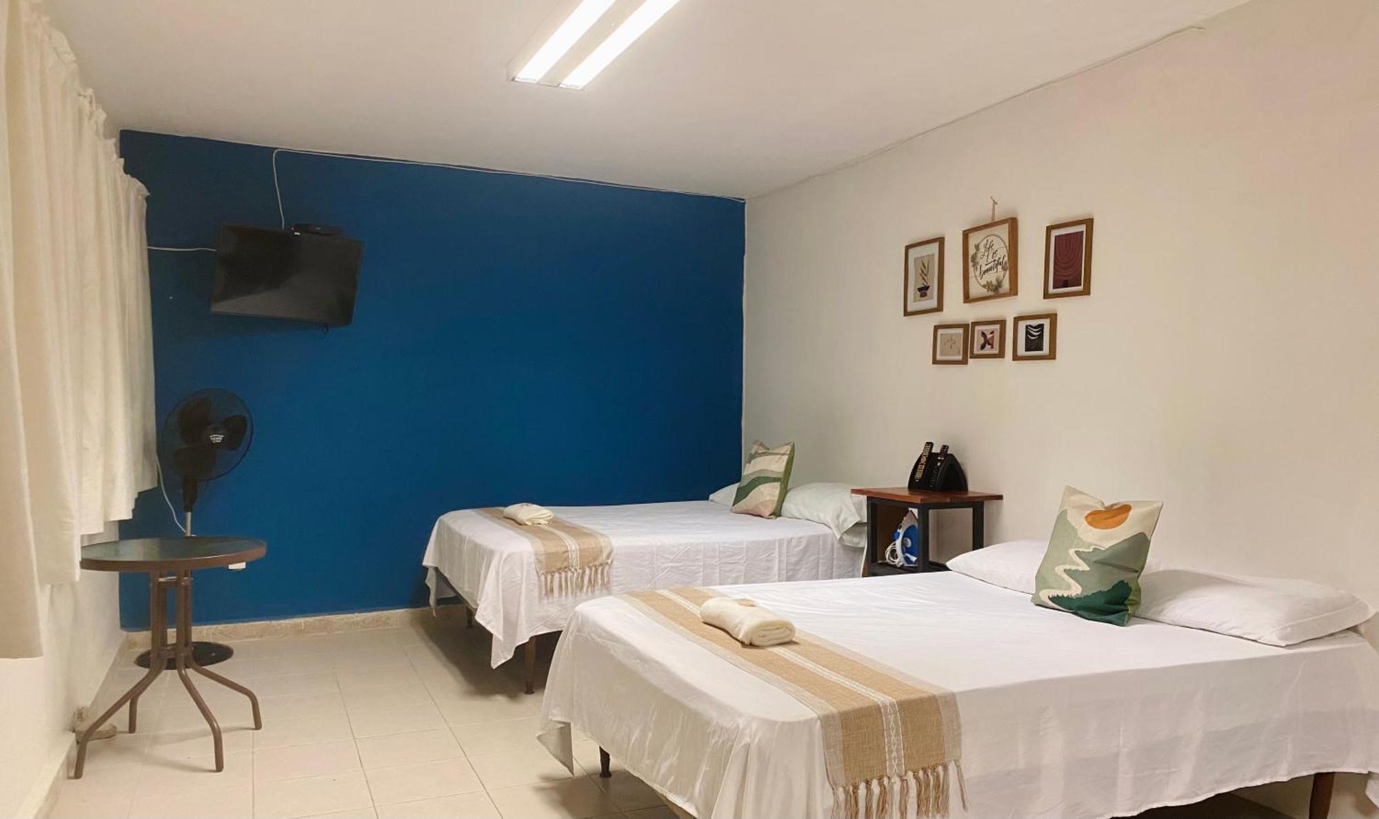 Hospedaje Aldana - Habitacion L E R D O En Zona Centro Tuxpan  Buitenkant foto